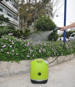 GD73 Aqua2go Lithium Drukreiniger Zonder Vaste Stroom- En Wateraansluiting, Voor Al Uw Outdoor-activiteiten -Tuinen Speciaal Winkel 1033x1200 4