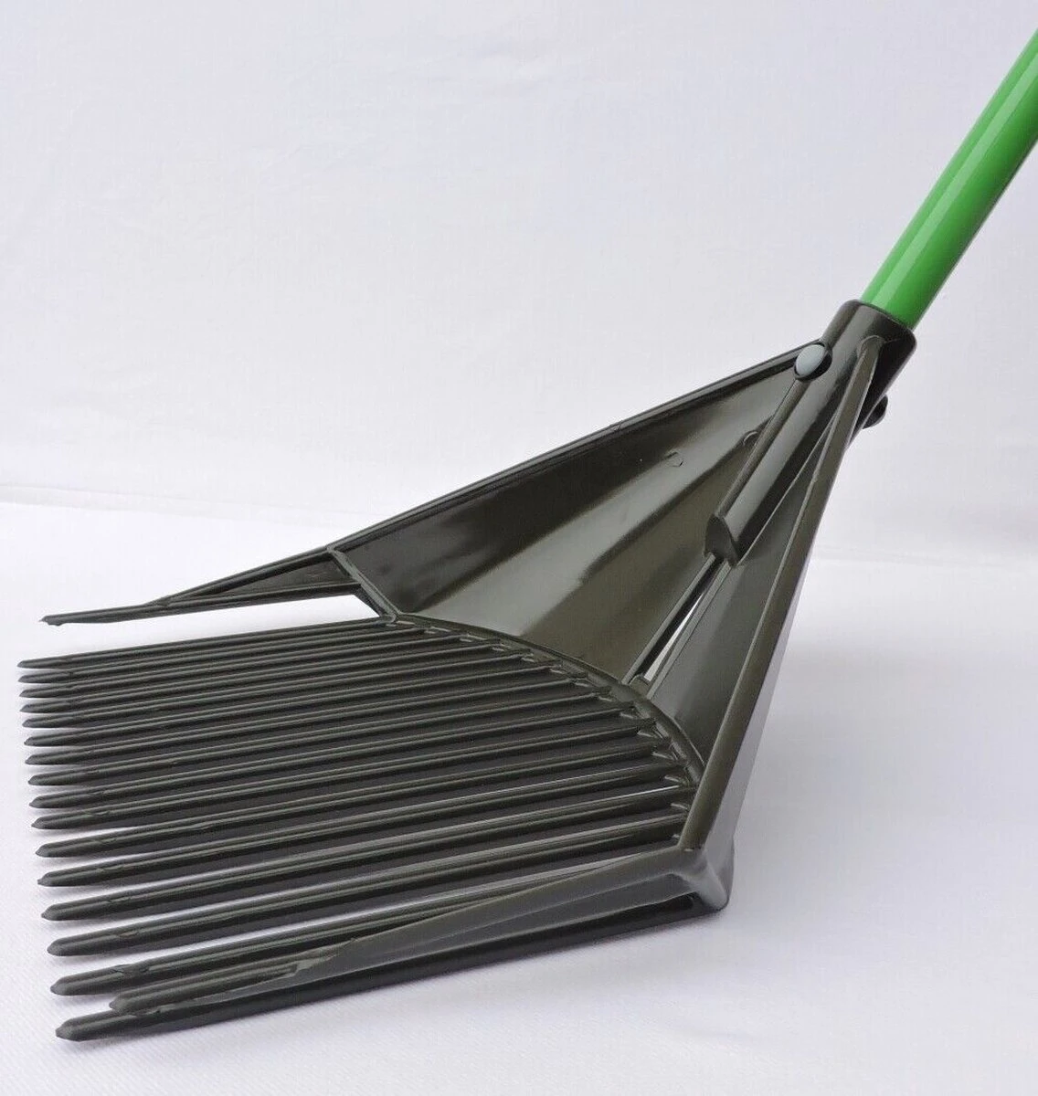 Golden Gark Multihark - Voor Harken, Scheppen En Zeven - Per Stuk – Groen 5 Golden Gark Multihark - Voor Harken, Scheppen En Zeven - Per Stuk – Groen - Afbeelding 3