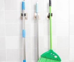 Bezem Houder - Zelfklevend - Zilverkleurig -Tuinen Speciaal Winkel 1200x1022 3