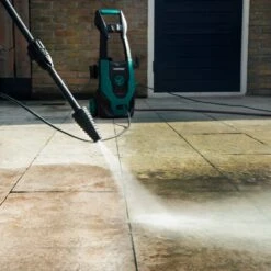 VONROC Hogedrukreiniger V14-2 - 1400W – 110 Bar – 390 L/h – Incl. 5m Slang, Reinigingsmiddelen Flesje, Terrasreiniger En Meer 15 VONROC Hogedrukreiniger V14-2 - 1400W – 110 Bar – 390 L/h – Incl. 5m Slang, Reinigingsmiddelen Flesje, Terrasreiniger En Meer -Tuinen Speciaal Winkel 1200x1200 1115