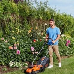 Black & Decker BLACK+DECKER BCMW3318N-XJ Grasmaaier - 18V - 33cm - Excl. Accu & Lader 30 Black & Decker BLACK+DECKER BCMW3318N-XJ Grasmaaier - 18V - 33cm - Excl. Accu & Lader -Tuinen Speciaal Winkel 1200x1200 1333