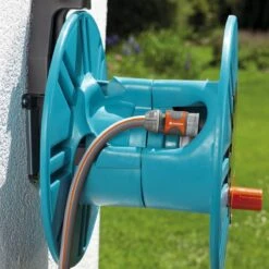 GARDENA - Wandslanghouder 60 Met Slanggeleider - Slanghouder - Maximale Capaciteit 60 Meter -Tuinen Speciaal Winkel 1200x1200 342
