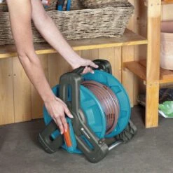 GARDENA Classic Slanghouder 50 - Geschikt Voor 50 M Ø13 Mm / 40 M Ø15 Mm / 30 M Ø19 Mm Slang 20 GARDENA Classic Slanghouder 50 - Geschikt Voor 50 M Ø13 Mm / 40 M Ø15 Mm / 30 M Ø19 Mm Slang -Tuinen Speciaal Winkel 1200x1200 365