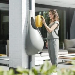 Elho Pure Raindrop 70L - Geel/Oker -Tuinen Speciaal Winkel 1200x1200 422