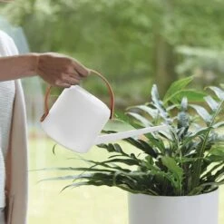 Elho B.for Soft Gieter 30 - Gieter Voor Binnenaccessoires - Ø 31.3 X H 0.0 Cm - Wit/Wit 12 Elho B.for Soft Gieter 30 - Gieter Voor Binnenaccessoires - Ø 31.3 X H 0.0 Cm - Wit/Wit -Tuinen Speciaal Winkel 1200x1200 464