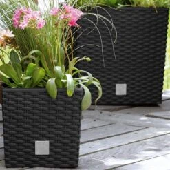 Prosperplast Kunststof Rato Rotan Bloempot/plantenpot Met Binnenpot Antraciet 40 Cm - Bloempotten Voor Binnen En Buiten -Tuinen Speciaal Winkel 1200x1200 536