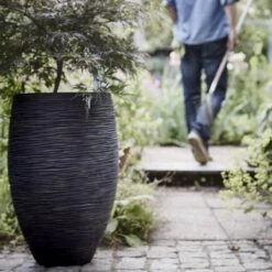 Capi Europe - Vaas Elegant Deluxe Rib NL - 45x72 - Zwart - Voor Binnen En Buiten - KBLR1138 -Tuinen Speciaal Winkel 1200x1200 563