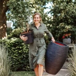 Capi Europe - Vaas Elegant Deluxe Rib NL - 45x72 - Zwart - Voor Binnen En Buiten - KBLR1138 -Tuinen Speciaal Winkel 1200x1200 565