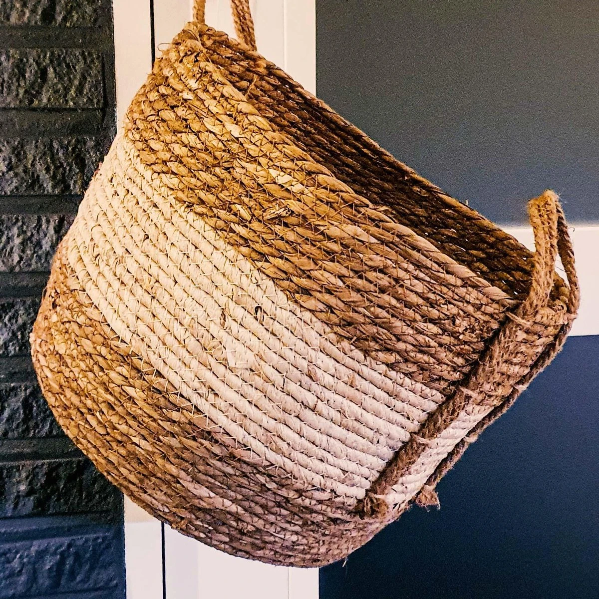 Merkloos Plantenmand 30x22cm Naturel Bruin – Multifunctionele Mand – Handgemaakt – Planten-houder – Planten Accessoires – Planten Mand 7 Merkloos Plantenmand 30x22cm Naturel Bruin – Multifunctionele Mand – Handgemaakt – Planten-houder – Planten Accessoires – Planten Mand - Afbeelding 5