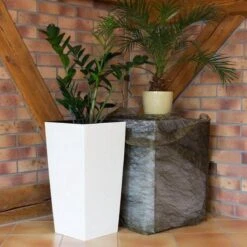 Prosperplast Kunststof Urbi Bloempot/plantenpot Met Binnenpot Wit 32 X 32 X 61 Cm - 21/49 Liter - Hoge Vierkante Bloempotten 25 Prosperplast Kunststof Urbi Bloempot/plantenpot Met Binnenpot Wit 32 X 32 X 61 Cm - 21/49 Liter - Hoge Vierkante Bloempotten -Tuinen Speciaal Winkel 1200x1200 740