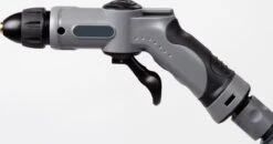 Aqua2Go - GD73 Mobiele Hogedrukreiniger Op Accu -Tuinen Speciaal Winkel 1200x631 1