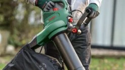 Bosch UniversalGardenTidy 2300 Bladblazer - Op Snoer - 2300 W -Tuinen Speciaal Winkel 1200x675 24