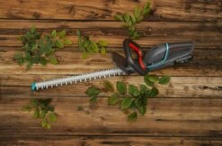 GARDENA - ComfortCut 50/18V-P4A Ready-To-Use Set - Heggenschaar -Tuinen Speciaal Winkel 1200x789 8