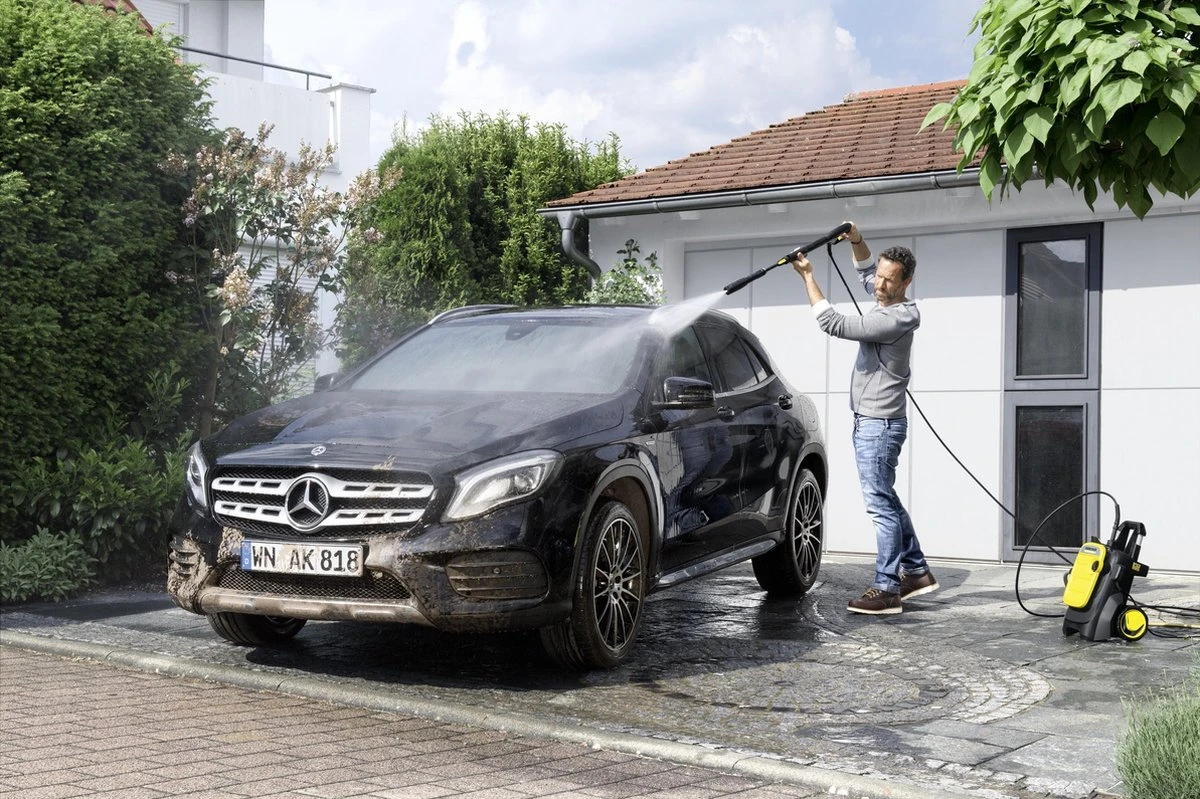 Kärcher K5 Compact Home Hogedrukreiniger - 2100W - 145 Bar - 40 M²/h - Met Home Kit 4 Kärcher K5 Compact Home Hogedrukreiniger - 2100W - 145 Bar - 40 M²/h - Met Home Kit - Afbeelding 2