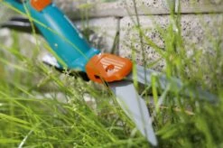 GARDENA Comfort Grasschaar - 360° Draaibaar - Antikleef Coating - Golfsnede -Tuinen Speciaal Winkel 1200x799 182