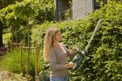 GARDENA - ComfortCut 50/18V-P4A Ready-To-Use Set - Heggenschaar -Tuinen Speciaal Winkel 1200x799 188