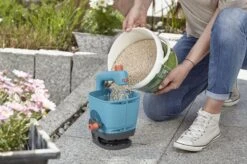 GARDENA - Handstrooier M - Strooikar- 100m2 - 1.8 Liter 19 GARDENA - Handstrooier M - Strooikar- 100m2 - 1.8 Liter -Tuinen Speciaal Winkel 1200x799 208