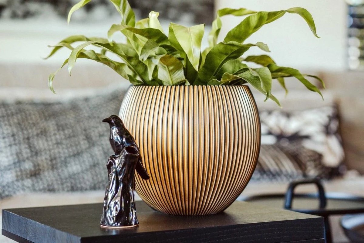 Capi Europe - Vaas Bol Groove XL - 39x33 - Goud - Bloempot Voor Binnen - Opening ⌀24 - GVGB270 4 Capi Europe - Vaas Bol Groove XL - 39x33 - Goud - Bloempot Voor Binnen - Opening ⌀24 - GVGB270 - Afbeelding 2