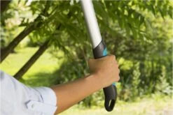 GARDENA - EasyCut 680 B - Takkenschaar - 42mm -Tuinen Speciaal Winkel 1200x800 369