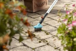 GARDENA Combisysteem Voegenborstel M Metaal - Aanbevolen Steellengte 130 /150 Cm 32 GARDENA Combisysteem Voegenborstel M Metaal - Aanbevolen Steellengte 130 /150 Cm -Tuinen Speciaal Winkel 1200x800 496