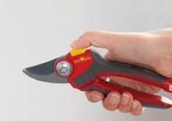 WOLF-Garten Snoeischaar "Premium Plus" RR 4000 - Max. Knipdiameter 22 Mm - Links- En Rechtshandige - Softinleg Handgreep - Snijhoek 30° - Voor Grote Handen - Vervangbare Messen -Tuinen Speciaal Winkel 1200x840 5