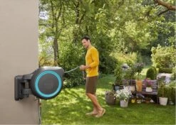 GARDENA - Wandslangenbox Slanghouder - RollUp M/L - 25 Meter - Ø 13 Mm -Tuinen Speciaal Winkel 1200x857