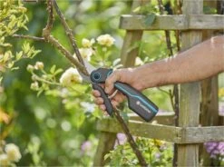 GARDENA AssistCut Snoeischaar- Ø 25mm 25 GARDENA AssistCut Snoeischaar- Ø 25mm -Tuinen Speciaal Winkel 1200x896