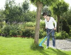 GARDENA - SmallCut Trimmer 300/23 - Grastrimmer (gemotoriseerd) - 300W - Maaibreedte 23 Cm 20 GARDENA - SmallCut Trimmer 300/23 - Grastrimmer (gemotoriseerd) - 300W - Maaibreedte 23 Cm -Tuinen Speciaal Winkel 1200x932 4