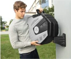 CoolHome Wandslangenbox 15 Meter + 1,5 Meter - Tuinslang Met Haspel- Slangenhouder 180° Draaibaar - Tuinslanghaspel Zwart - Grijs 17 CoolHome Wandslangenbox 15 Meter + 1,5 Meter - Tuinslang Met Haspel- Slangenhouder 180° Draaibaar - Tuinslanghaspel Zwart - Grijs -Tuinen Speciaal Winkel 1200x992 2
