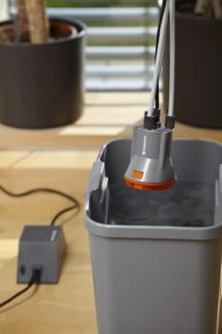 GARDENA Vakantiebewateringsset Duppelsysteem - Geschikt Voor 36 Potplanten - Incl. 9l Vat -Tuinen Speciaal Winkel 799x1200 8