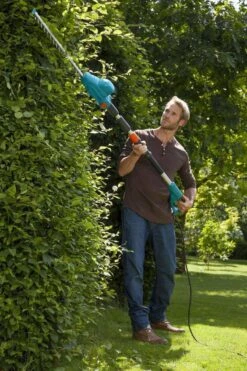 GARDENA - Telescopische THS 500/48 - Heggenschaar (gemotoriseerd) - 48 Cm Meslengte - 25 Mm Tandmes Opening 18 GARDENA - Telescopische THS 500/48 - Heggenschaar (gemotoriseerd) - 48 Cm Meslengte - 25 Mm Tandmes Opening -Tuinen Speciaal Winkel 800x1200 179