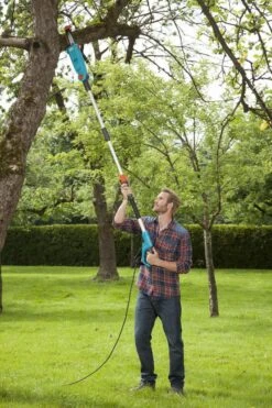 GARDENA - TCS 720/20 Kettingzaag - Max Bereik 4.40m -Tuinen Speciaal Winkel 800x1200 214