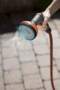 GARDENA - Comfort Broeskop - 5 Straalsoorten - Grijs -Tuinen Speciaal Winkel 800x1200 48