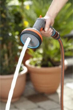 GARDENA - Comfort Broeskop - 5 Straalsoorten - Grijs -Tuinen Speciaal Winkel 801x1200 9