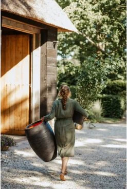 Capi Europe - Vaas Elegant Deluxe Rib NL - 45x72 - Zwart - Voor Binnen En Buiten - KBLR1138 -Tuinen Speciaal Winkel 806x1200