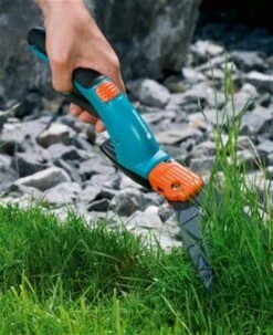 GARDENA Classic Grasschaar - Draaibaar 360° -Tuinen Speciaal Winkel 977x1200 3